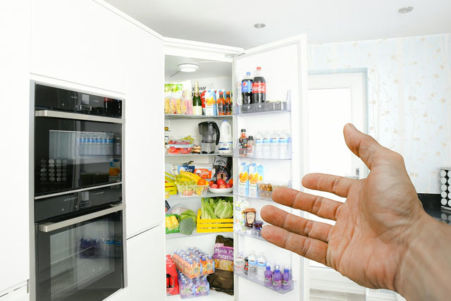 tips to clean fridge