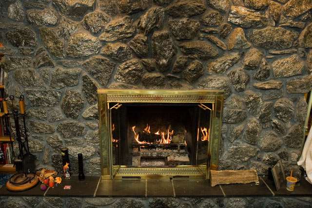 Fireplaces with Gas Logs